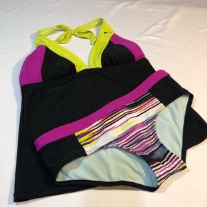 Nike V-neck Tankini Swim Top and Bottoms